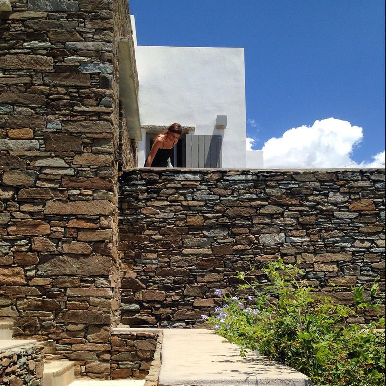 Archipelagotinos Agios Romanos Стая снимка